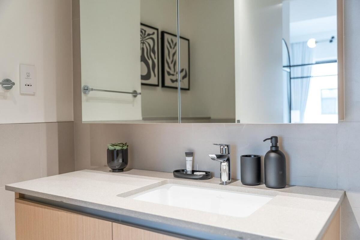Elegant 4-Bedroom Apartment Perfect For Families In Dubai Creek Harbour Dış mekan fotoğraf